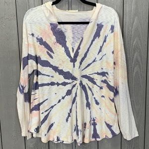 NWOT Phil Love hooded tie dye shirt in sized medium